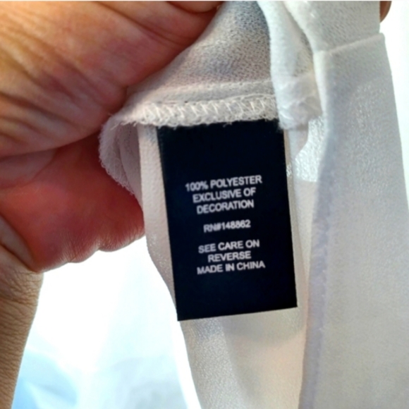 Sleeveless Top - Picture 6 of 8